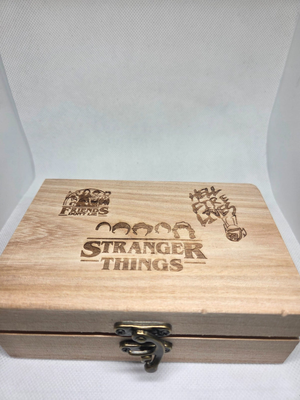 ersonalised Laser-Engraved Stranger Things Wooden Trinket Box A spooky-cool